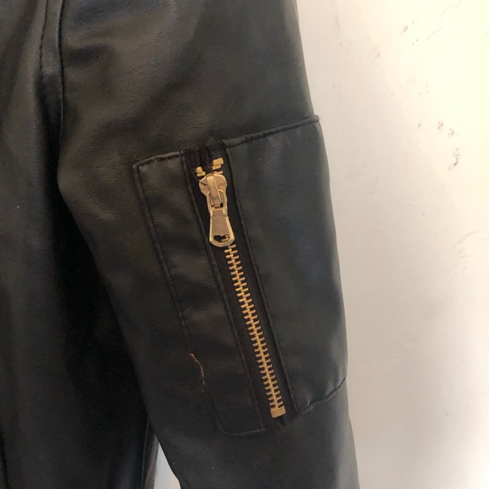 Leather jacket - Picture 3 of 5